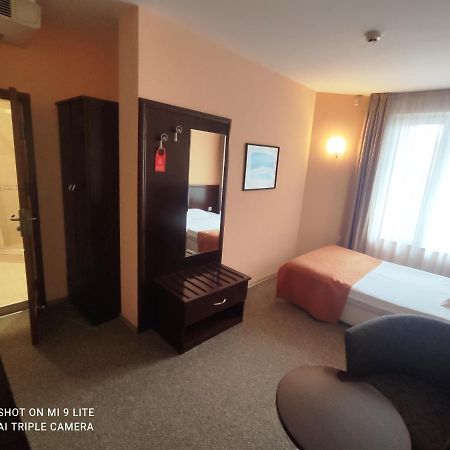 Hotel Divesta - Self Check In Varna Exterior foto